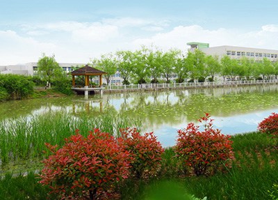 重庆三峡医药高等专科学校仁心湖