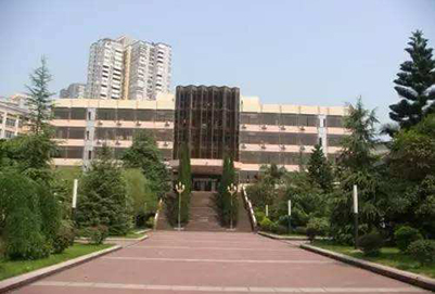 重庆市江津师范进修学校办学条件怎么样?