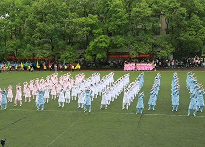 重庆青年职业技术学院学生表演