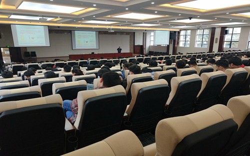 2023年四川省渠县岩峰职业中学有哪些专业