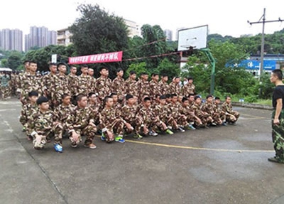 2022年杭州男生读汽修学校