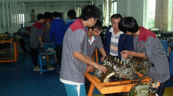 什邡市职业中专学校