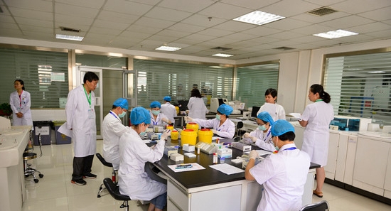 四川省阿坝卫生学校