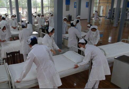 成都华大医药卫生学校
