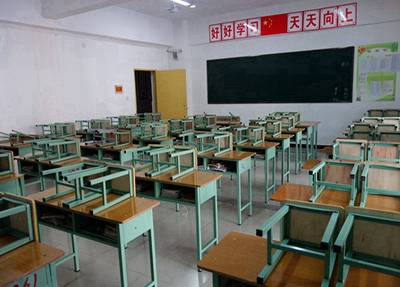 曲靖市华才职业技术学校2025年学费，收费多少