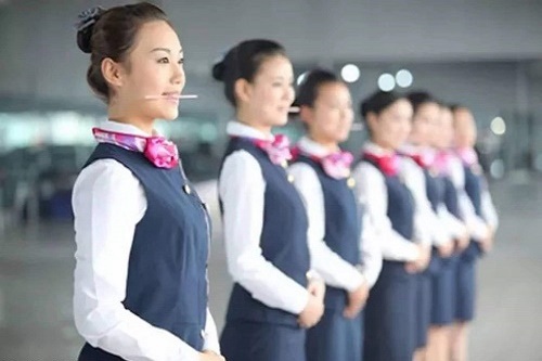 成都职业学校的空乘专业教学内容有哪些？