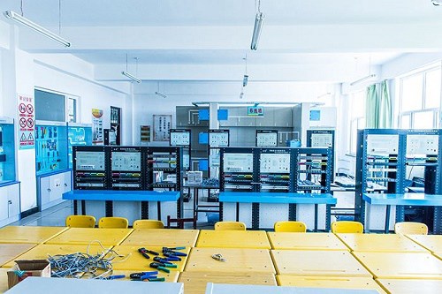 成都计算机学校学哪个专业好？
