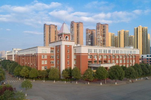 2023年成都航空职业技术学院五年制大专学费多少钱