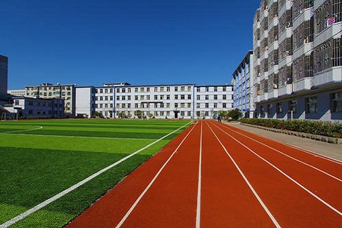 2023年万源市第二职业高级中学学费高吗