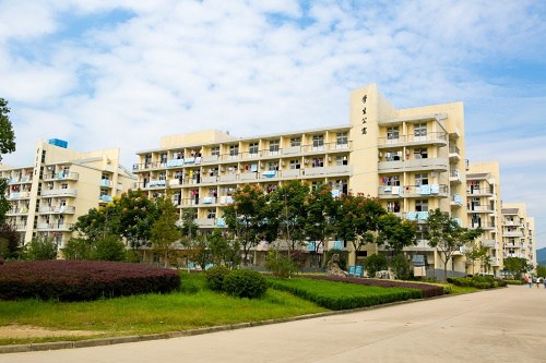 2023年大竹县职业中学学费多少钱