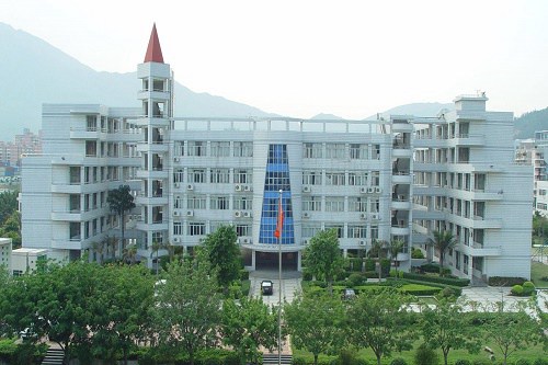 2023年夹江县云吟职业中学校学费多少钱